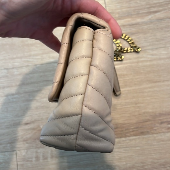 Tory Burch Small KIRA Chevron Shoulder Nappa Leather Bag Devon Sand $548 - Picture 8 of 13